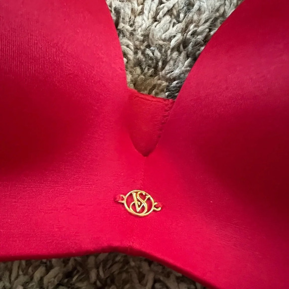 Victoria Secret Satin Push up bras-bundle of 4 - Picture 2 of 2